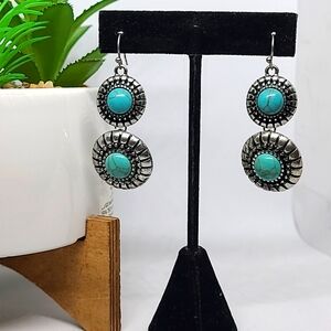Unbranded Turquoise and Silver Tone Dangle Drop Earrings Ladies Pre-Owned Offic